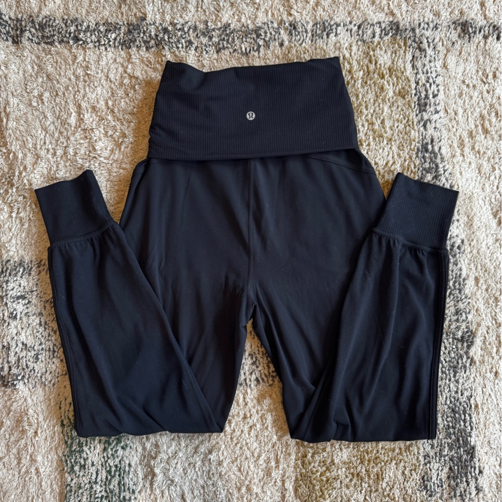Lululemon Align joggers